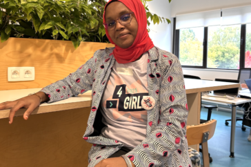 Meet the Volunteer : Ousseina, coach au CoderDojo de Louvain-la-Neuve