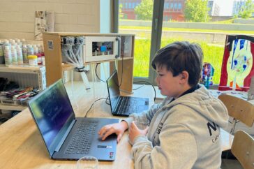Mama Lien over Jules: 'Niemand wist wat hem écht motiveerde, tot hij CoderDojo ontdekte